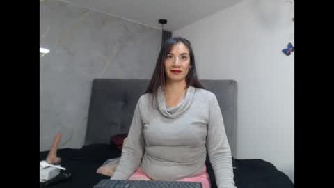 Samanta online show from May 22, 2026, 10:37 pm