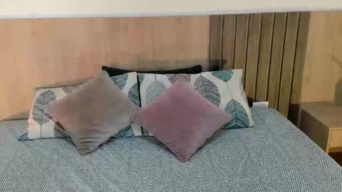 _samantagomez online show from November 23, 2025, 7:46 pm