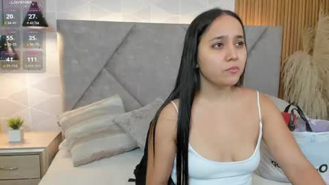 Snapshot of _sammy_fit chatting on May 28, 2026, 12:24 pm Antonella online show from May 28, 2026, 12:24 pm