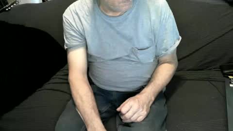 Snapshot of _samuel_ chatting on July 5, 2026, 5:42 pm Samuel online show from July 5, 2026, 5:42 pm