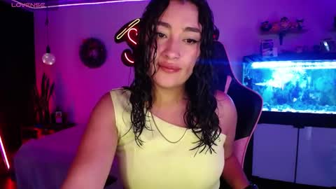  SantaLove  online show from December 17, 2024, 6:31 pm