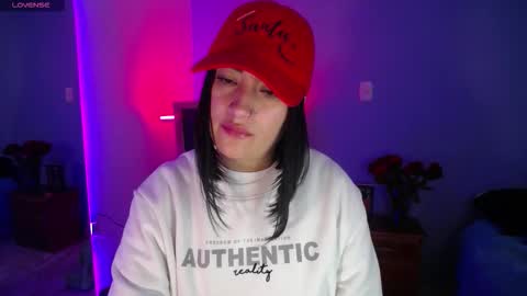  SantaLove  online show from September 25, 2025, 7:28 pm