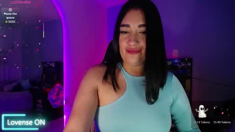  SantaLove  online show from May 2, 2026, 9:42 pm