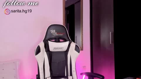 Snapshot of _sara_hernandez chatting on January 14, 2025, 6:24 am Sara intagram online show from January 14, 2025, 6:24 am