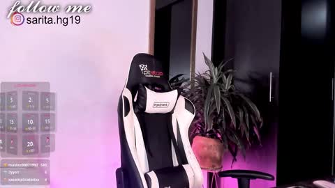 Snapshot of _sara_hernandez chatting on February 28, 2025, 10:09 am Sara intagram online show from February 28, 2025, 10:09 am