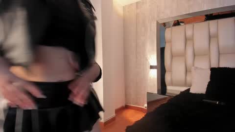 Snapshot of _saragarcia_ chatting on February 18, 2025, 2:38 pm Sara online show from February 18, 2025, 2:38 pm