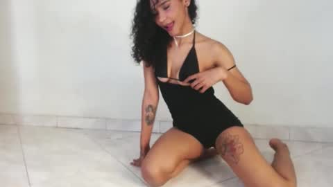 Snapshot of _sarahtomatto_ chatting on March 5, 2025, 6:54 am _sarahtomatto_ online show from March 5, 2025, 6:54 am