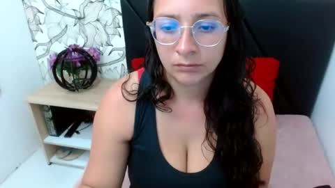 _saraximena_ online show from July 21, 2026, 2:52 pm