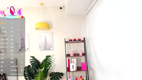 Snapshot of _sassy_girl chatting on February 26, 2025, 6:00 pm Sassy Girl online show from February 26, 2025, 6:00 pm