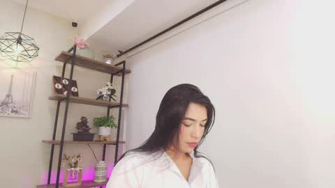 Sassy Girl online show from April 30, 2026, 6:25 pm