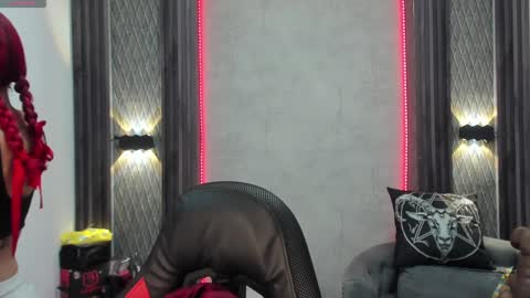 Snapshot of _selene_red chatting on February 6, 2025, 2:48 pm Selene online show from February 6, 2025, 2:48 pm