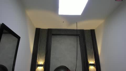 Snapshot of _selene_red chatting on September 12, 2025, 1:44 pm Selene online show from September 12, 2025, 1:44 pm