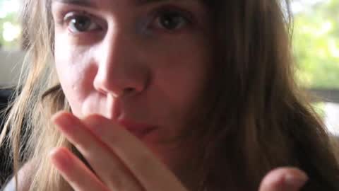 Snapshot of _sensualia_ chatting on January 24, 2025, 1:35 am Lia online show from January 24, 2025, 1:35 am