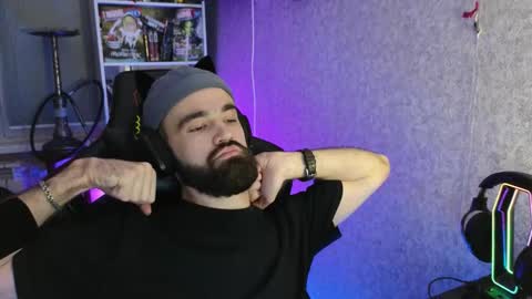 Ask me online show from October 31, 2025, 6:31 pm