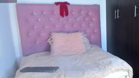 Snapshot of _sexbunny_ chatting on December 27, 2024, 1:32 am _sexbunny_ online show from December 27, 2024, 1:32 am