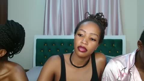 Cherry online show from September 18, 2025, 9:28 pm