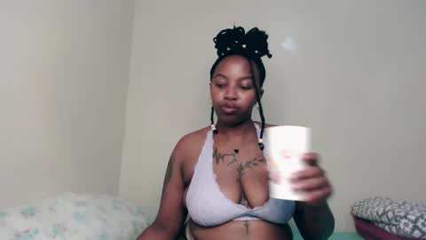 _sexysquirter online show from November 28, 2025, 7:05 pm