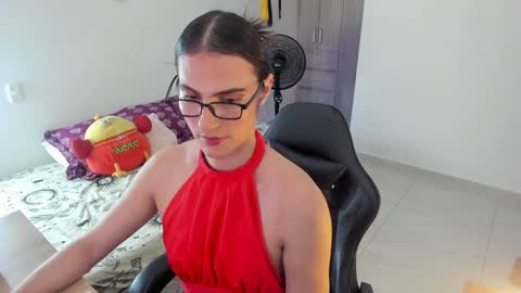 Snapshot of _shantallskinny_ chatting on May 22, 2026, 5:25 am Shantall online show from May 22, 2026, 5:25 am