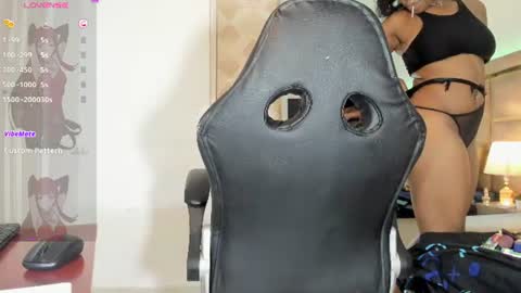 Snapshot of _shirleyy_ chatting on July 11, 2026, 6:32 pm Shirley online show from July 11, 2026, 6:32 pm