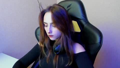 Snapshot of _silverdream chatting on January 9, 2025, 11:45 pm _silverdream online show from January 9, 2025, 11:45 pm