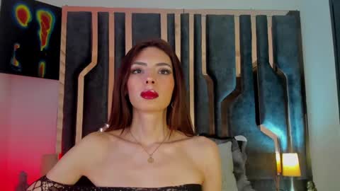 Snapshot of _silvia_vega_ chatting on December 15, 2024, 8:41 am _silvia_vega_ online show from December 15, 2024, 8:41 am