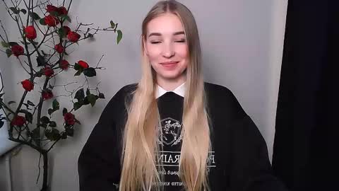 Rachel online show from November 14, 2025, 2:16 pm