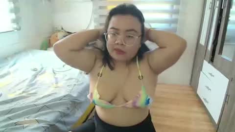 Anya online show from April 28, 2026, 1:04 am