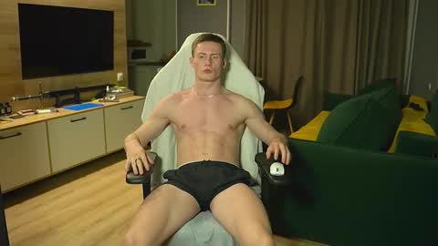 OLIVERpvt is open online show from November 28, 2025, 2:47 am