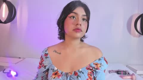 Snapshot of _sowy_venus_ chatting on February 20, 2025, 12:36 pm V E N U S online show from February 20, 2025, 12:36 pm