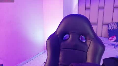Snapshot of _sowy_venus_ chatting on June 15, 2026, 12:40 pm V E N U S online show from June 15, 2026, 12:40 pm