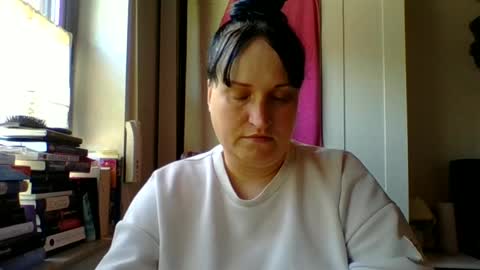 Snapshot of _squirty_pussyyy_ chatting on June 18, 2026, 9:14 am Melisa online show from June 18, 2026, 9:14 am