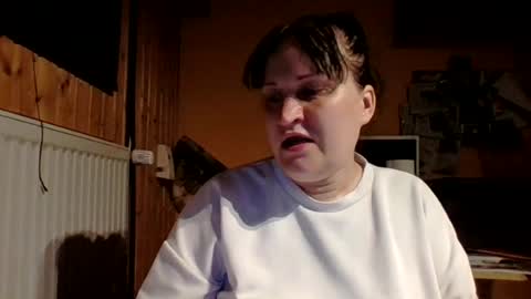 Snapshot of _squirty_pussyyy_ chatting on June 27, 2026, 5:56 am Melisa online show from June 27, 2026, 5:56 am