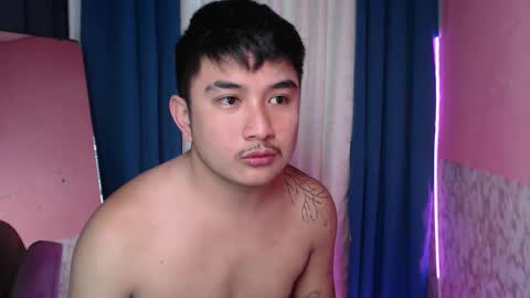 Snapshot of _superhotlatino_ chatting on May 8, 2026, 6:30 am _superhotlatino_ online show from May 8, 2026, 6:30 am