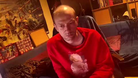 _svenerd_____ online show from April 19, 2026, 9:06 pm