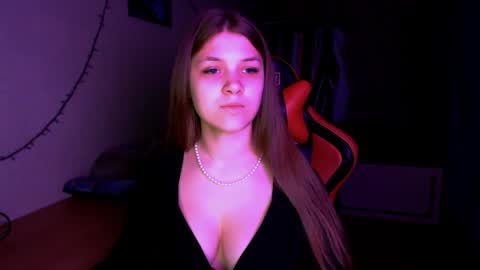 Mari online show from January 11, 2026, 3:39 pm