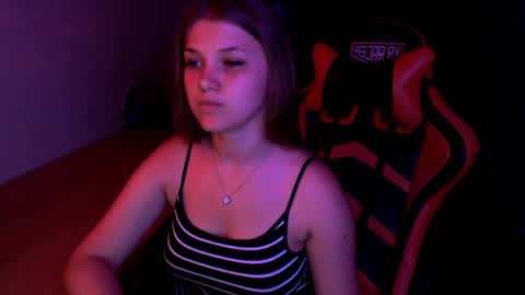 Snapshot of _sweet_foxy_ chatting on July 7, 2026, 6:56 pm Mari online show from July 7, 2026, 6:56 pm