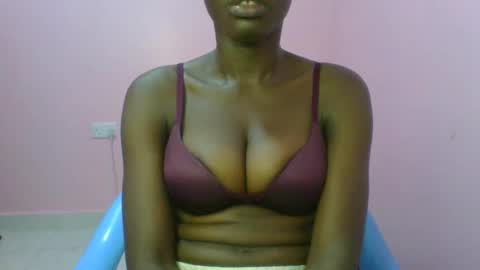 Snapshot of _sweet_gabriella chatting on February 21, 2025, 7:45 am Gabriella online show from February 21, 2025, 7:45 am