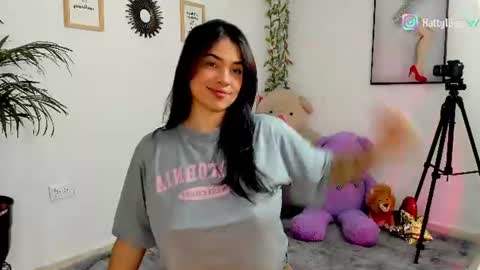 Snapshot of _sweet_kitty1 chatting on July 5, 2026, 3:30 pm online show from July 5, 2026, 3:30 pm