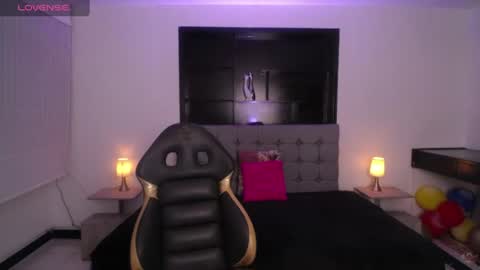 _sweet_lia_ online show from July 18, 2026, 7:50 pm