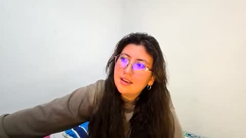 Snapshot of _sweet_melodyy chatting on January 16, 2026, 1:20 am _sweet_melodyy online show from January 16, 2026, 1:20 am