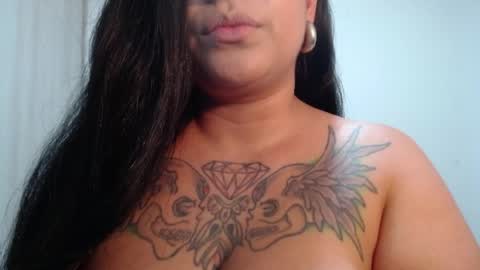 Sweet online show from July 17, 2026, 1:23 am