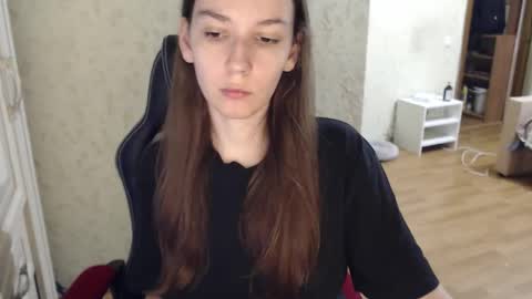 Snapshot of _sxnflower chatting on December 16, 2025, 11:32 pm Dora online show from December 16, 2025, 11:32 pm