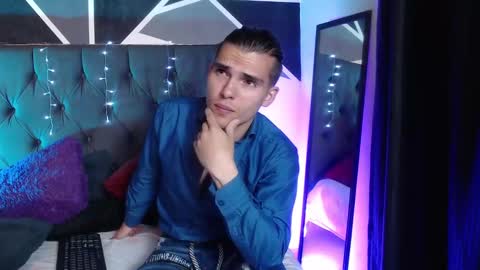 Snapshot of _tattoo_couple chatting on January 14, 2025, 9:51 pm online show from January 14, 2025, 9:51 pm