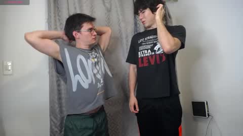 Snapshot of _the_neighbors chatting on June 7, 2026, 10:35 pm Scot y Patrick online show from June 7, 2026, 10:35 pm