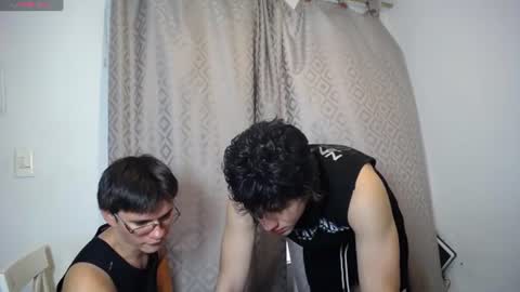 Snapshot of _the_neighbors chatting on June 20, 2026, 9:28 pm Scot y Patrick online show from June 20, 2026, 9:28 pm