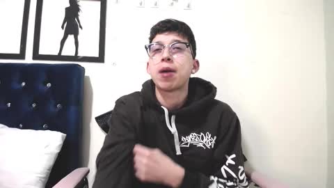 Snapshot of _thomas_hot_ chatting on September 13, 2025, 3:50 am Thomas online show from September 13, 2025, 3:50 am