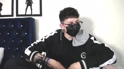 Snapshot of _thomas_hot_ chatting on September 26, 2025, 4:05 am Thomas online show from September 26, 2025, 4:05 am