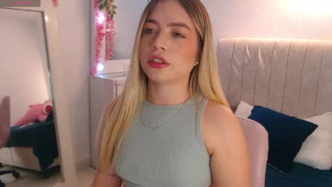_tiffany1 online show from May 27, 2026, 1:57 am