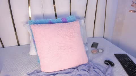 Rousse  online show from March 7, 2025, 8:00 pm