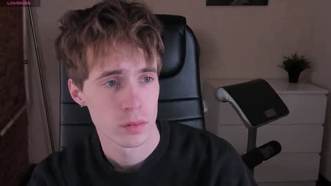 Snapshot of _tokyo_ghoul chatting on January 24, 2025, 10:11 am _tokyo_ghoul online show from January 24, 2025, 10:11 am